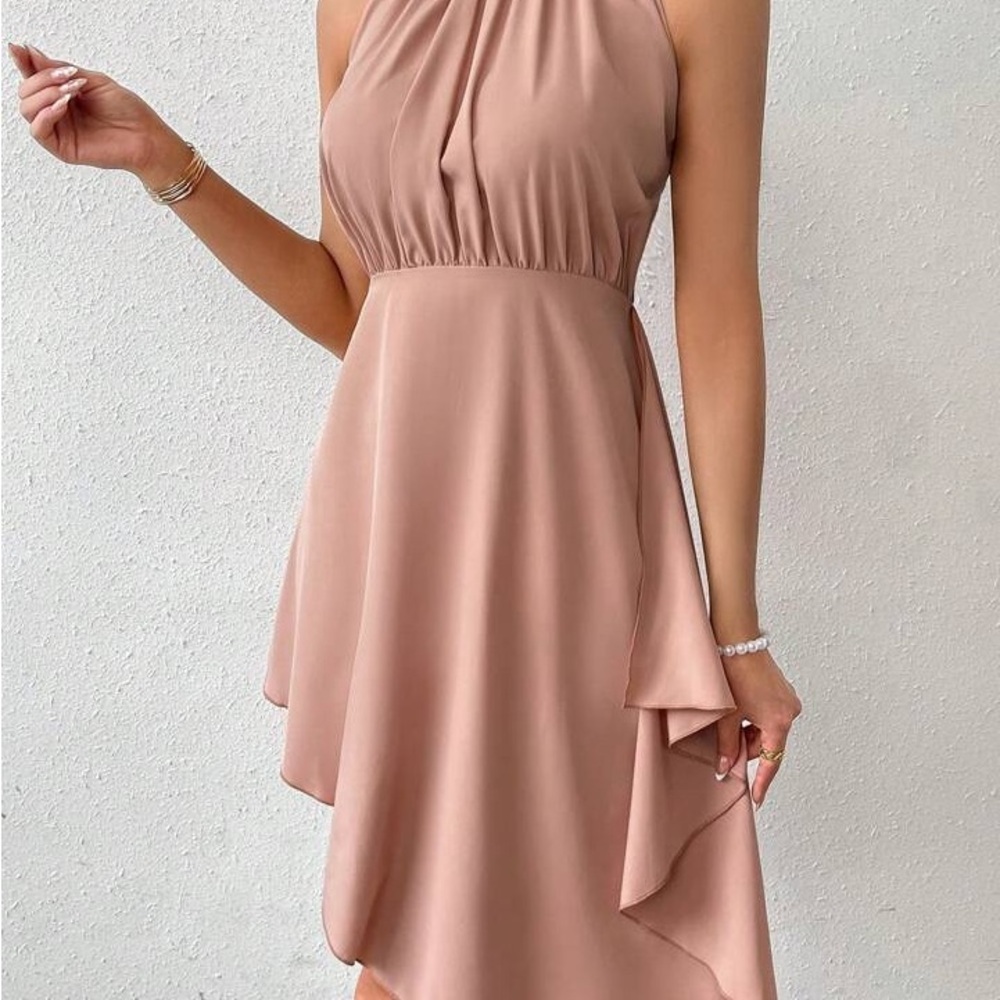 Elegant Sleeveless Pink Dress - Picture 1 of 3